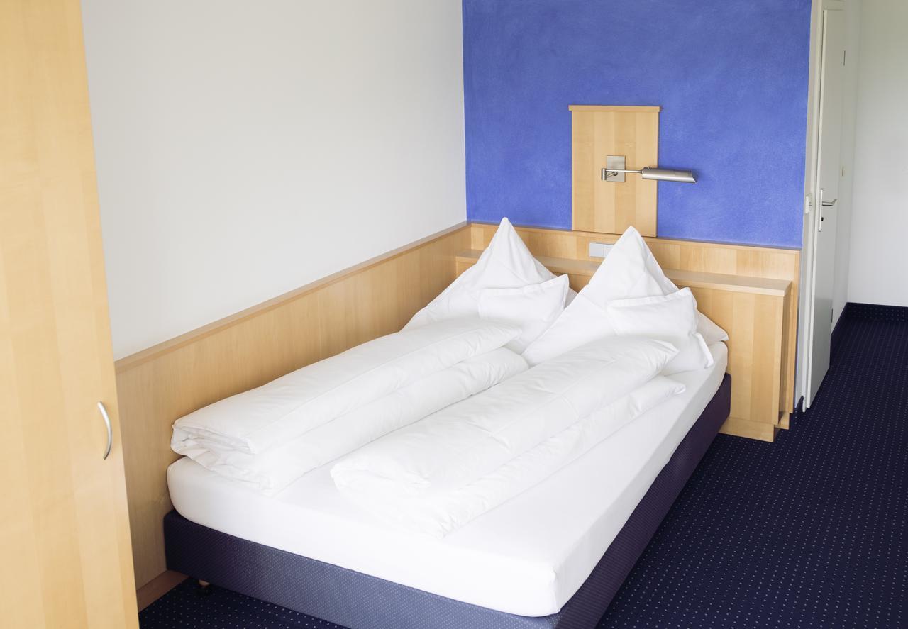 Stausee-Hotel Metzingen  Zewnętrze zdjęcie